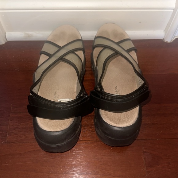 EUC Skechers by Mark Nason size 9 - Picture 2 of 4